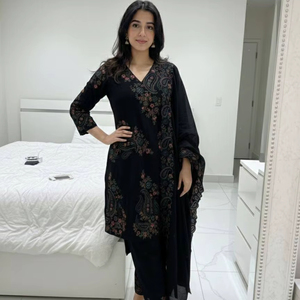 ชุดคุर्ตาพรีเมียมสำหรับผู้หญิง – ชุดสำหรับงานเทศกาลและสไตล์ชาติพันธุ์ - Product Image 1