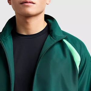 Ensemble de survêtement sportif vert pour homme, col à capuche, fermeture éclair, manches longues, respirant, en polyester tricoté, pour l'hiver, avec logo uni sur le devant - Product Image 6