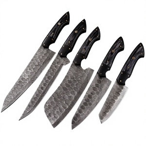 Ensemble de couteaux de chef en acier Damas de qualité supérieure, 5 pièces, personnalisé, avec couteau à découper, Santoku et couteau utilitaire, pour la vente en gros - Product Image 1