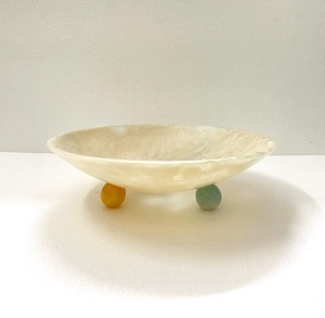 ชามเรซิ่นตกแต่งโต๊ะสไตล์อเมริกันสมัยใหม่ พร้อมลวดลายวนหรูหรา ผิวเรียบเนียน ให้รูปลักษณ์ทันสมัย เหมาะสำหรับเสิร์ฟซุป ผลไม้ และผัก - Product Image 1