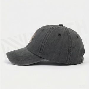 Casquette de baseball gris foncé à 6 panneaux avec logo circulaire brodé sur le panneau avant, réglable, unisexe, décontractée - Product Image 3