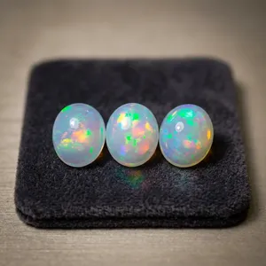 Opale de feu d'Éthiopie Welo naturelle de qualité supérieure, cabochon ovale 9x11mm, dos plat, pierre précieuse en vrac pour la joaillerie - Product Image 3