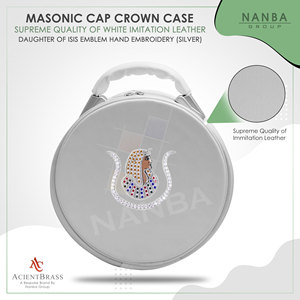 Emblema de las Hijas de Isis Blanco Bordado a Mano en Plata Sin Correa - Product Image 4