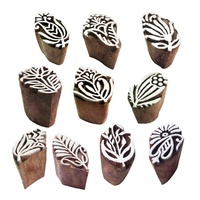 Timbre en bois motif cœur et cachemire fait à la main
