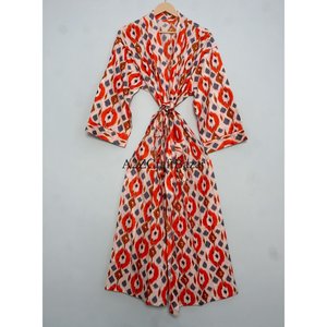 Kimono de algodón estampado a mano con estampado floral indio y cierre con cordón, transpirable para todas las estaciones. - Product Image 2