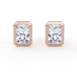 Boucles d'oreilles clous POOJA DIAMOND en or 14K 18K avec diamants de laboratoire 2 carats taille Radiant sertis clos, certifiées IGI, bijoux fins de luxe unisexe - Product Image 1