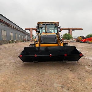 Chargeuse-pelleteuse JCB de qualité supérieure, moteur diesel, système hydraulique puissant, garantie 1 an pour des opérations de terrassement efficaces - Product Image 4
