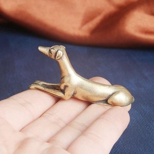 Figurines et sculptures artisanales en bois d'acacia - Design contemporain, écologiques, faites à la main, durables, décoration d'intérieur pour le salon |   OEM - Product Image 3