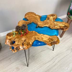 Mesa de Centro Personalizable Pintada a Mano con Resina Turquesa y Borde Natural Emerald Lagoon, Ecológica - Product Image 6