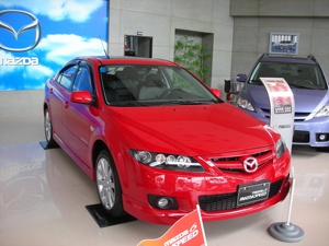 แผ่นบังแดดหน้าต่างรถยนต์ HIC วัสดุ PMMA  สำหรับ MAZDA 6 /Atenza 5 ประตู แฮทช์แบค ปี 2002~2007  เข้ารูปพอดี 100% - Product Image 1