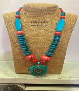 Collar con colgante de cuentas de hueso multicolor al por mayor collar de cuentas de moda para mujer Esmeralda piedra principal estilo religioso regalo India - Product Image 1