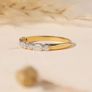 Anillo de Boda con Diamantes Cultivados en Laboratorio, Corte Esmeralda y Redondo, Anillo con Diamantes Engastados en Bisel, Anillo de Aniversario para Ella, Joyería de Diamantes - Product Image 3