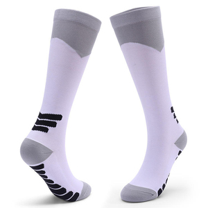 Chaussettes de sport athlétiques mi-hautes, rayées blanc-gris, respirantes, pour le basketball, pour adultes, utilisation estivale, chaussettes de football pour hommes - Product Image 2