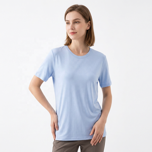 T-shirt pour homme bleu clair à manches courtes, col rond, coupe classique, jersey décontracté en coton respirant, couleur unie, tricoté - Product Image 3