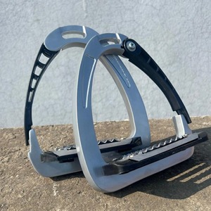 Étriers de sécurité légers en aluminium à dégagement rapide pour l'équitation, étriers anglais et western, logo personnalisé OEM ODM - Product Image 3
