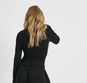 Conjunto de Sudadera de Cuello Redondo de Algodón para Mujer y Pantalones Deportivos a Juego, Fabricante de Ropa al por Mayor con Logotipo Personalizado OEM/ODM - Product Image 4