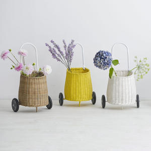 Ensemble de 3 sacs à roulettes en rotin tressé à la main, paniers de rangement roulants naturels - Product Image 1