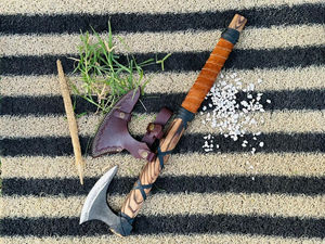 Hacha Vikinga de Doble Hoja de Acero Inoxidable Forjada a Mano, Mango de Madera de Fresno de Grado Industrial, Garantía de 3 Años, Uso en Supervivencia, Bodas - Product Image 6