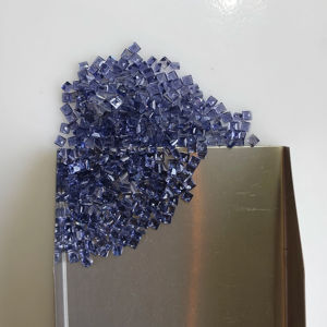 อิโอไลต์สีม่วงธรรมชาติ ขนาด 1.75 มม. ทรงสี่เหลี่ยมเจียระไนแบบสเต็ปคัท คุณภาพดีที่สุด พลอยหลวมพร้อมเอฟเฟกต์เพลโอโครอิก สำหรับทำเครื่องประดับ - Product Image 5