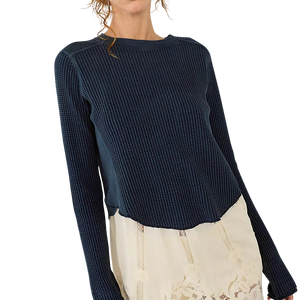 T-shirt en coton tricoté à manches longues et col rond pour femme, coupe ajustée, couleur unie, décontracté, respirant, texture gaufrée, bleu, vente en gros - Product Image 3