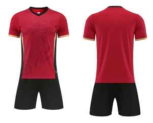 Uniforme de Fútbol de Alto Rendimiento, Transpirable, con Diseño Ergonómico Ventilado y Ajuste Personalizado, Estilo Competitivo - Product Image 1