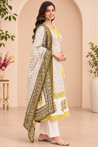 Sublimez votre garde-robe ethnique vibrante avec ce magnifique ensemble jaune brodé en coton pour femme, col en V, manches trois quarts, séchage rapide - Product Image 5
