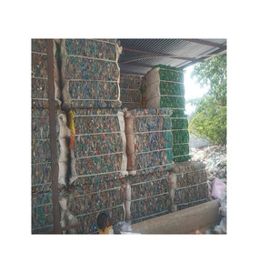 Déchets de bouteilles PET concentrés en grandes quantités pour les opérations de fabrication industrielle - Product Image 2