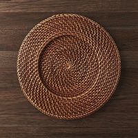 Assiette de présentation en rotin faite à la main en gros Réglage de table léger rustique naturel parfait pour l'industrie hôtelière