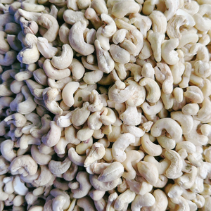 Nueces de Anacardo (Kaju) de Origen Vietnam, en Granel, Sin Cáscara, Marca SANTIGO - Product Image 1