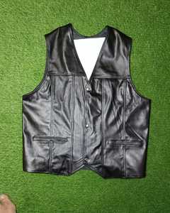 Gilet de motard en cuir de vachette véritable pour homme, design personnalisé, gilet de motard en cuir de haute qualité, col montant, gilet pour homme - Product Image 3
