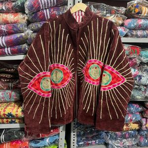 Chaqueta de algodón Suzani hecha a mano en India, chaqueta corta bordada a mano, abrigo unisex, chaqueta corta Suzani hecha a mano - Product Image 1