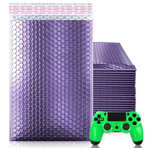 Sobres de Burbuja Metálicos Morados de 6.5 x 10.5 Pulgadas, Paquete de 25, Cierre Autoadhesivo, Sobres de Polipropileno Impermeables para Controles de Videojuegos - Product Image 1