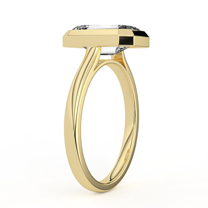 แหวนหมั้นเพชรทรงเหลี่ยมมรกต 2.50 กะรัต ทองคำแท้ 14K 18K เพชรเลี้ยงในห้องปฏิบัติการ ฝังแบบ Bezel ดีไซน์เรียบหรู แหวนแต่งงานแบบ Solitaire ทรง Step Cut - Product Image 4