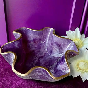 Plato para servir morado, diseño de geoda de resina epoxi hecho a mano, 12 pulgadas - Product Image 1