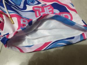 Shorts de sport pour hommes en maille respirante, personnalisables avec logo, imprimés par sublimation, style tendance, en polyester, pour le basketball, la course et la gym - Product Image 4