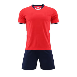 Uniforme de football pour hommes adultes de haute qualité, 100% polyester, séchage rapide et respirant, vêtements de sport, couleurs personnalisées, service OEM - Product Image 1
