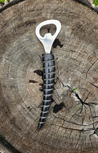 Ouvre-bouteille vintage écologique rustique avec poignée en corne de buffle, outil de cuisine artisanal unique, tire-bouchons, ouvre-bouteilles, cadeau de pendaison de crémaillère - Product Image 1
