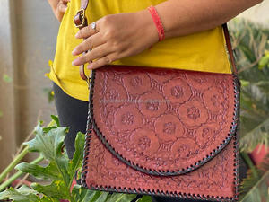 กระเป๋าสะพายข้างหนังควายทำด้วยมือสำหรับผู้หญิงแนววินเทจแบบลำลองมีซิปปิดปิดแบบซิปกระเป๋าสะพายข้างทำจากผ้าใบ - Product Image 3