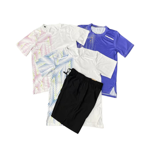 Conjunto de pantalones cortos para correr de verano para hombre, camisetas de manga corta de secado rápido, pantalones cortos, ropa de gimnasio agradable para la piel, chándal de verano, conjunto de 2 piezas - Product Image 1