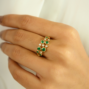 14K White Gold Emerald Diamond Bubble Band Wedding Ring for Women - Product Image 1