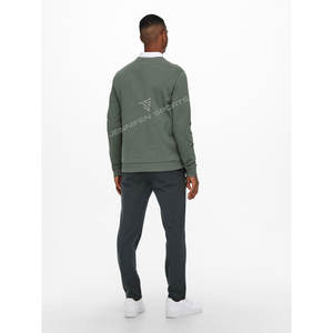 เสื้อสเวตเชิ้ตคอกลมผ้าฟลีซคอตตอน 100% พิมพ์ลายฤดูหนาวแบบกำหนดเองสำหรับผู้ชายไซส์ใหญ่ พร้อมพิมพ์โลโก้ตามสั่ง - Product Image 6