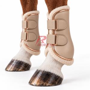 Bottes de brossage pour chevaux de qualité supérieure, avec design flexible, intérieur doux et fermeture fiable, pour l'entraînement, la compétition et l'usage quotidien. - Product Image 3