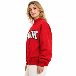 Sweat-shirt rouge personnalisé pour femme, col montant oversize, en molleton brodé chenille, coupe ample, OEM ODM, avec lettres grecques - Product Image 2
