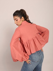 Haut Peplum en Coton Slub Moderne et Élégant pour Femme – Vente en Gros – Haut Peplum en Coton à Col en V et Manches Bouffantes Coupe Droite Décontractée Style Ethnique pour Femme - Product Image 3