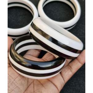 Juego de Brazaletes con Cuentas Tradicionales para Mujer, Adornos de Resina Coloridos, Accesorios de Moda, Joyería India RR Enterprises - Product Image 6