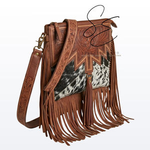 Sac bandoulière artisanal en cuir de vachette à franges, sac à bandoulière en cuir repoussé style western, sac à main bohème en cuir de vache à poils pour femme - Product Image 1