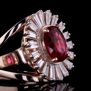 Anillo de compromiso de lujo con halo de diamantes rojos creados en laboratorio, corte brillante, chapado en oro de 14 quilates, certificado IGI, para mujer, aniversario - Product Image 3