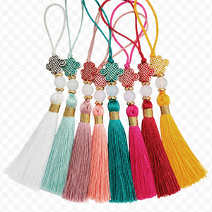 [Goyu] Ornement Norigae coréen traditionnel en acrylique carré avec nœud infini et pompon, pendentif décoratif, cadeau de Noël porte-bonheur - Product Image 1