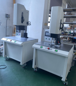 Machine à souder plastique rotative pour nylon rempli de <span class=keywords><strong>GF</strong></span> - Product Image 2