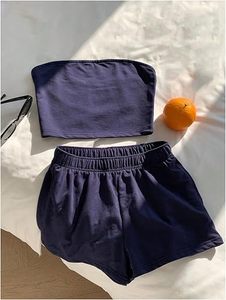 ชุดเซ็ตเสื้อครอปท็อปแบบไม่มีสายและกางเกงขายาวสำหรับผู้หญิง แบรนด์ OEM รับผลิตตามสั่ง เนื้อผ้าโพลีเอสเตอร์ผสมคอตตอน ระบายอากาศได้ดี สไตล์ลำลอง แฟชั่นฤดูร้อน ชุดสองชิ้น - Product Image 1